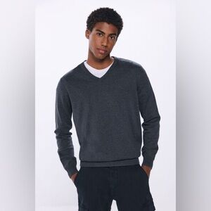 Ted Baker Wool Blend V-Neck Sweatshirt 6 (2XL)